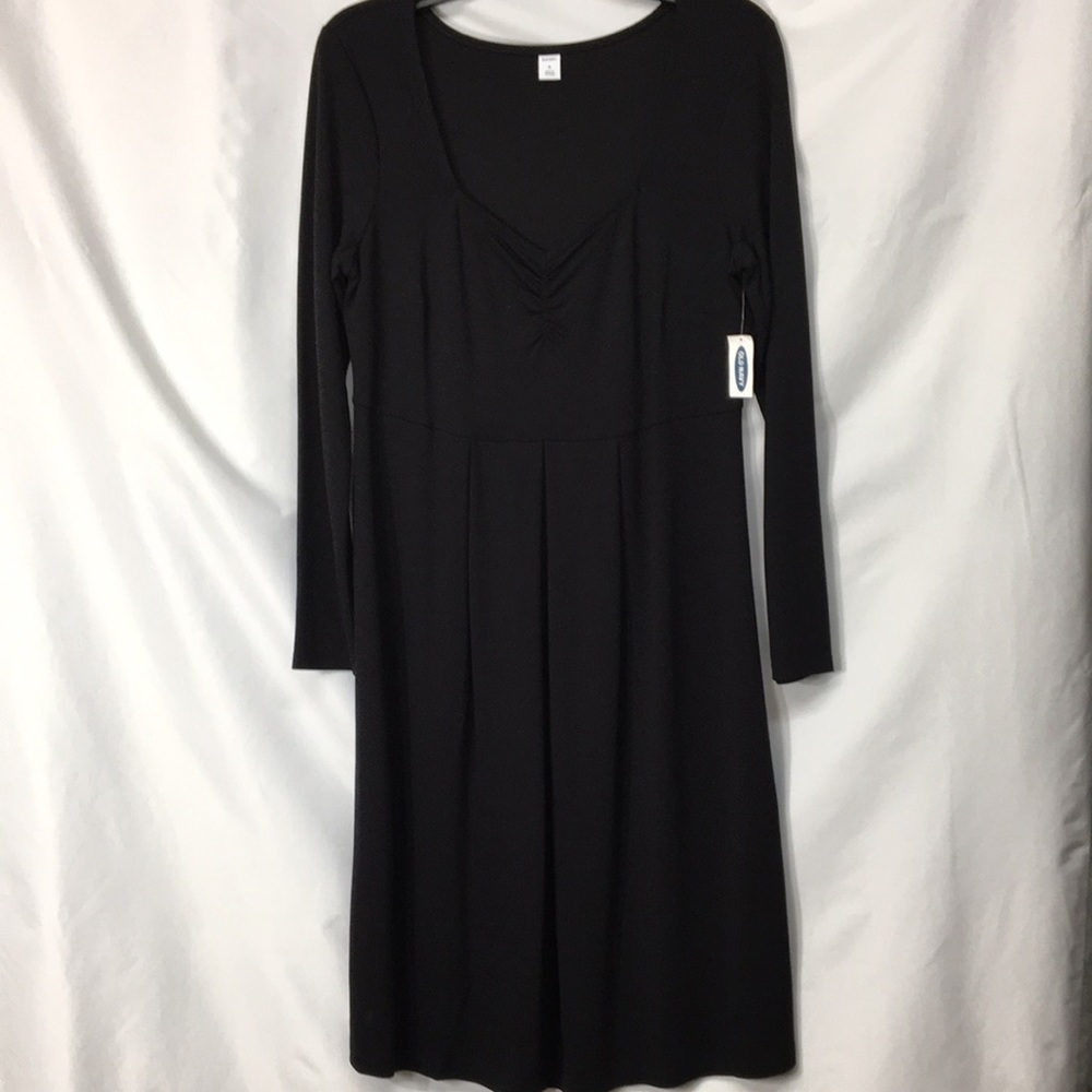 Old Navy Women’s Maternity Black Long Sleeved V-Neck Dress Size M NEW With Tags